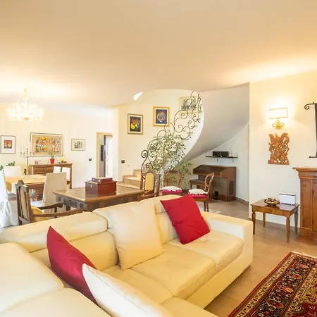 Il Mandorlo By Vacavilla