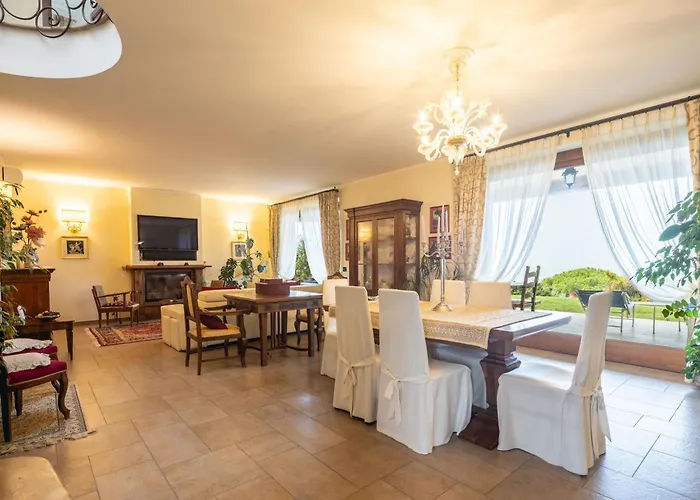 Il Mandorlo By Vacavilla *