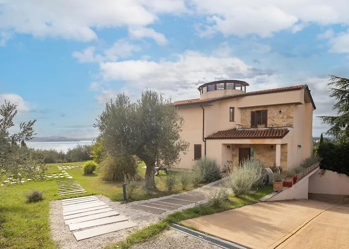 Il Mandorlo By Vacavilla パッシニャーノ・スル・トラジメーノ